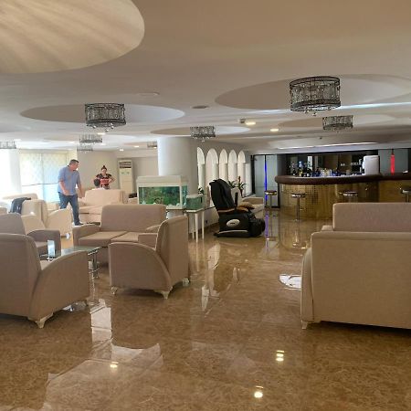 Kecik Hotel Istanboel Buitenkant foto