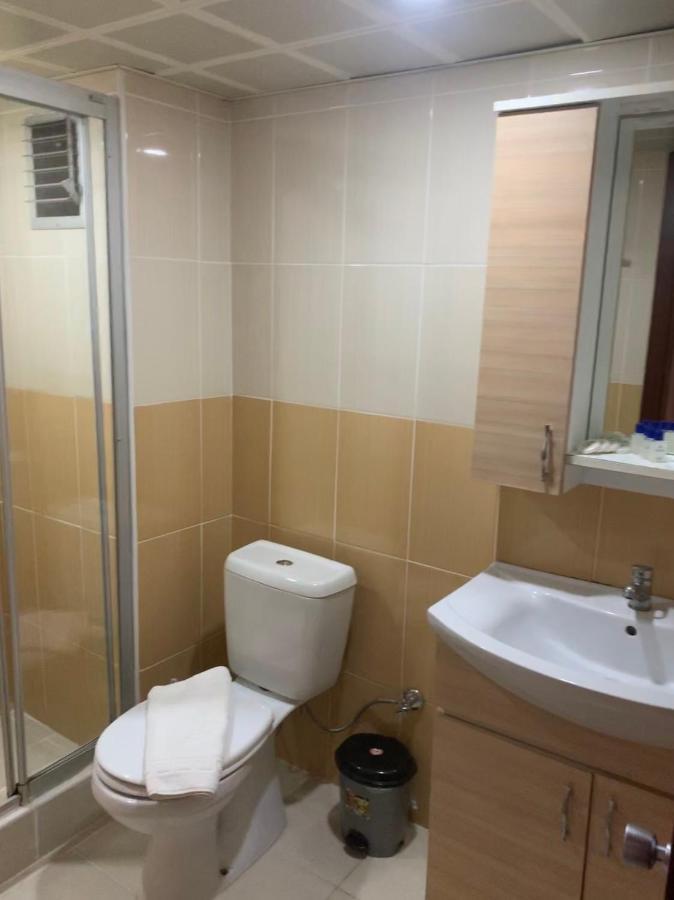 Kecik Hotel Istanboel Buitenkant foto