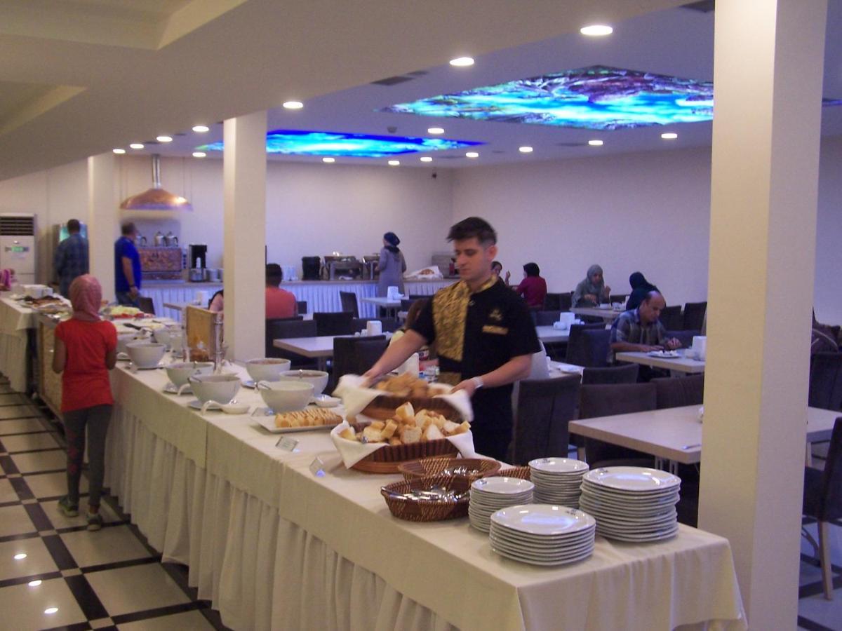 Kecik Hotel Istanboel Buitenkant foto