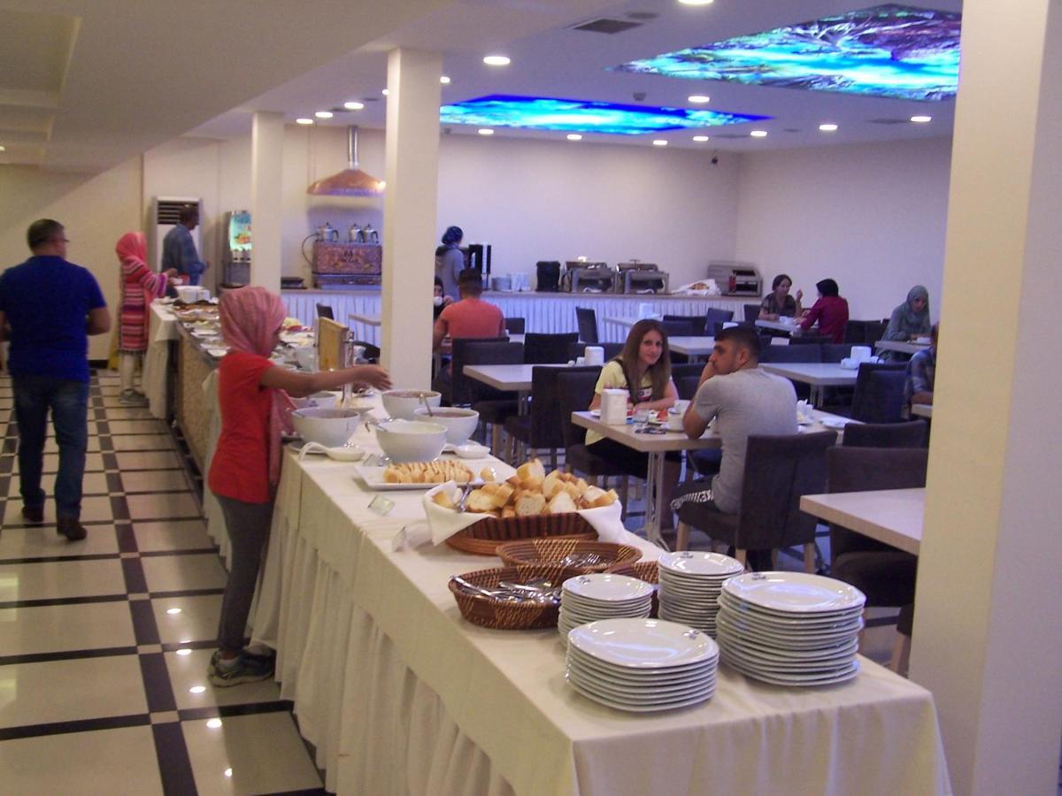 Kecik Hotel Istanboel Buitenkant foto