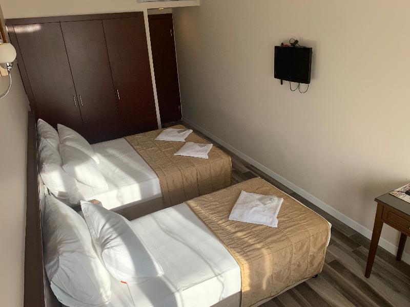 Kecik Hotel Istanboel Buitenkant foto
