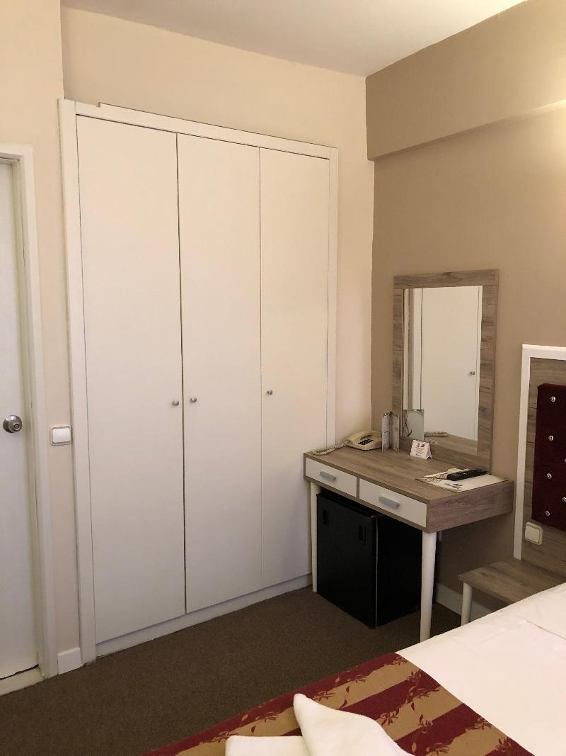 Kecik Hotel Istanboel Buitenkant foto