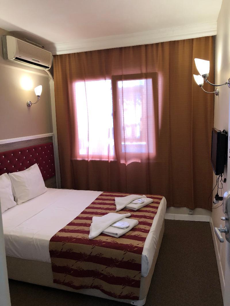 Kecik Hotel Istanboel Buitenkant foto